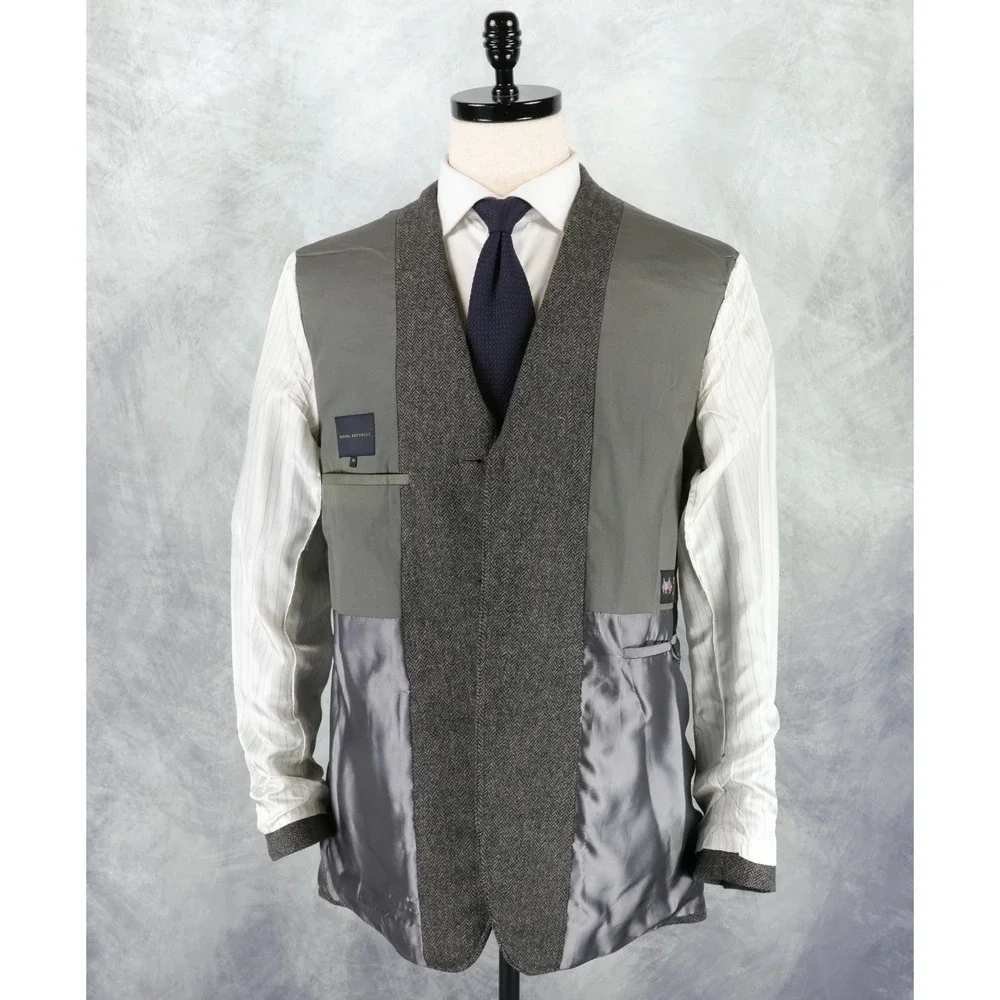 Banana Republic Tweed Sport Coat 38R Grey Herringbone Moon British Wool Blazer